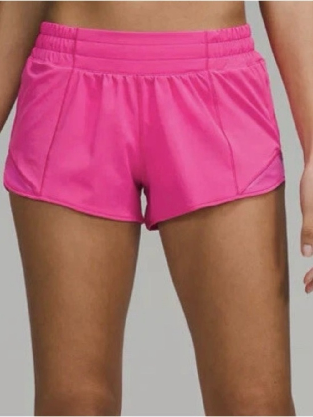 Lululemon Hotty Hot Short II *2.5"